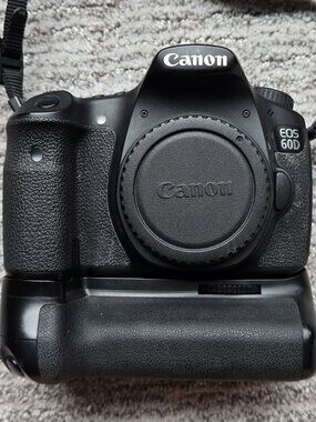 Canon EOS 60D Camera Body with Battery Grip